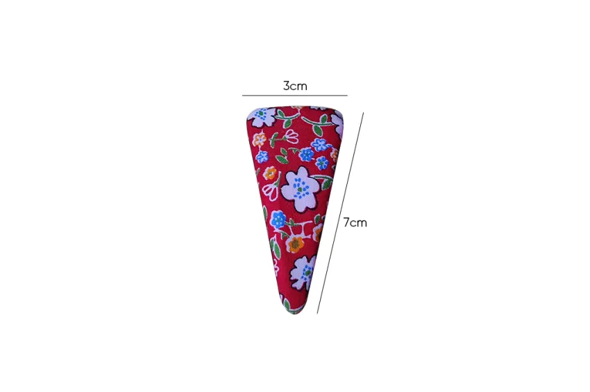 Flower Fabric Triangle Hair Clip, Bright Floral Fabric Patterns, Suitable for All Occasions, Delicate Accent, Charming Hair Accessory