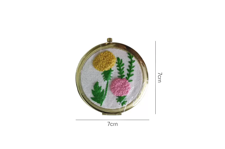 Flower Cluster Embroidered Compact Mirror, Random Color, Handcrafted Embroidery, Delicate Floral Patterns, Vintage Style