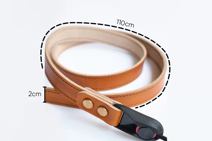 Veg-Tan Leather Camera Strap, Premium Leather Material, Meticulous Stitching, Minimalist and Practical Design