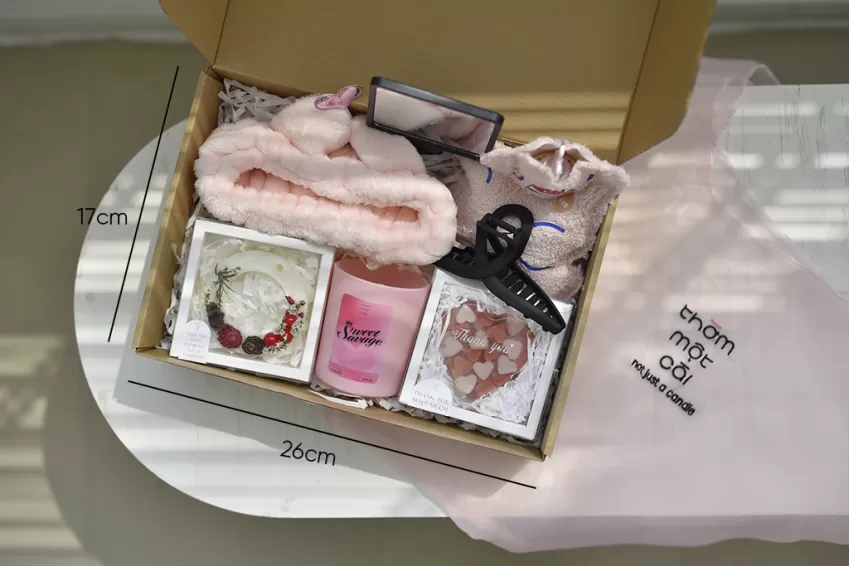 Pink My Sweet Savage Scented Candle Gift Box, Valentine’s Day For Her Collection - Thơm Một Cái