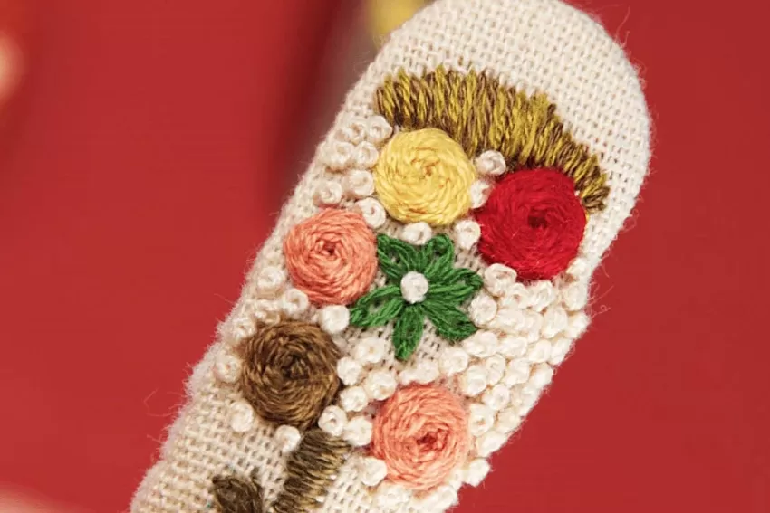 Embroidery Hair Clip, Random Color