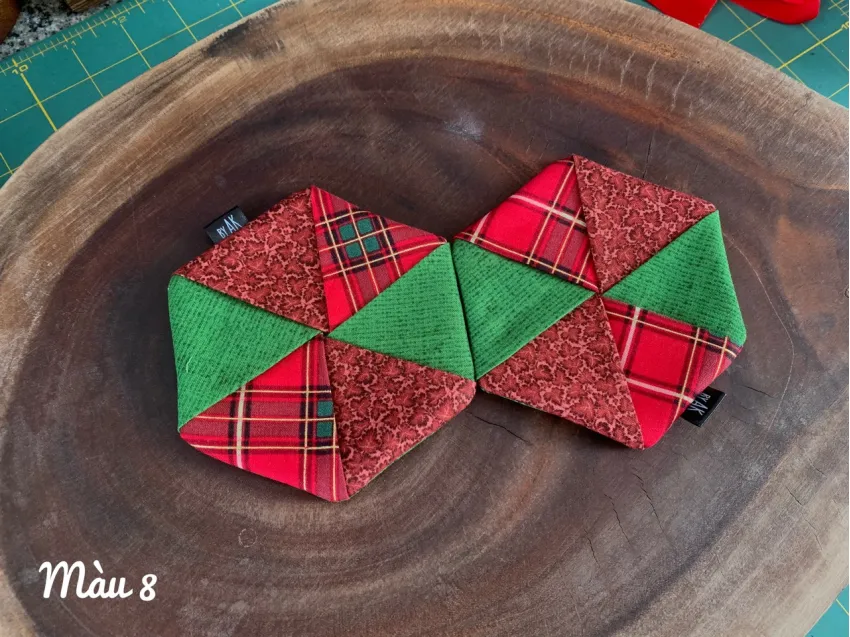 Set Of 2 Hexagonal Coasters, Bright Color Palette, Artistic Fabric Coaster, Christmas Coasters, Perfect for Festive Decor, Handmade Gift, Christmas Gift